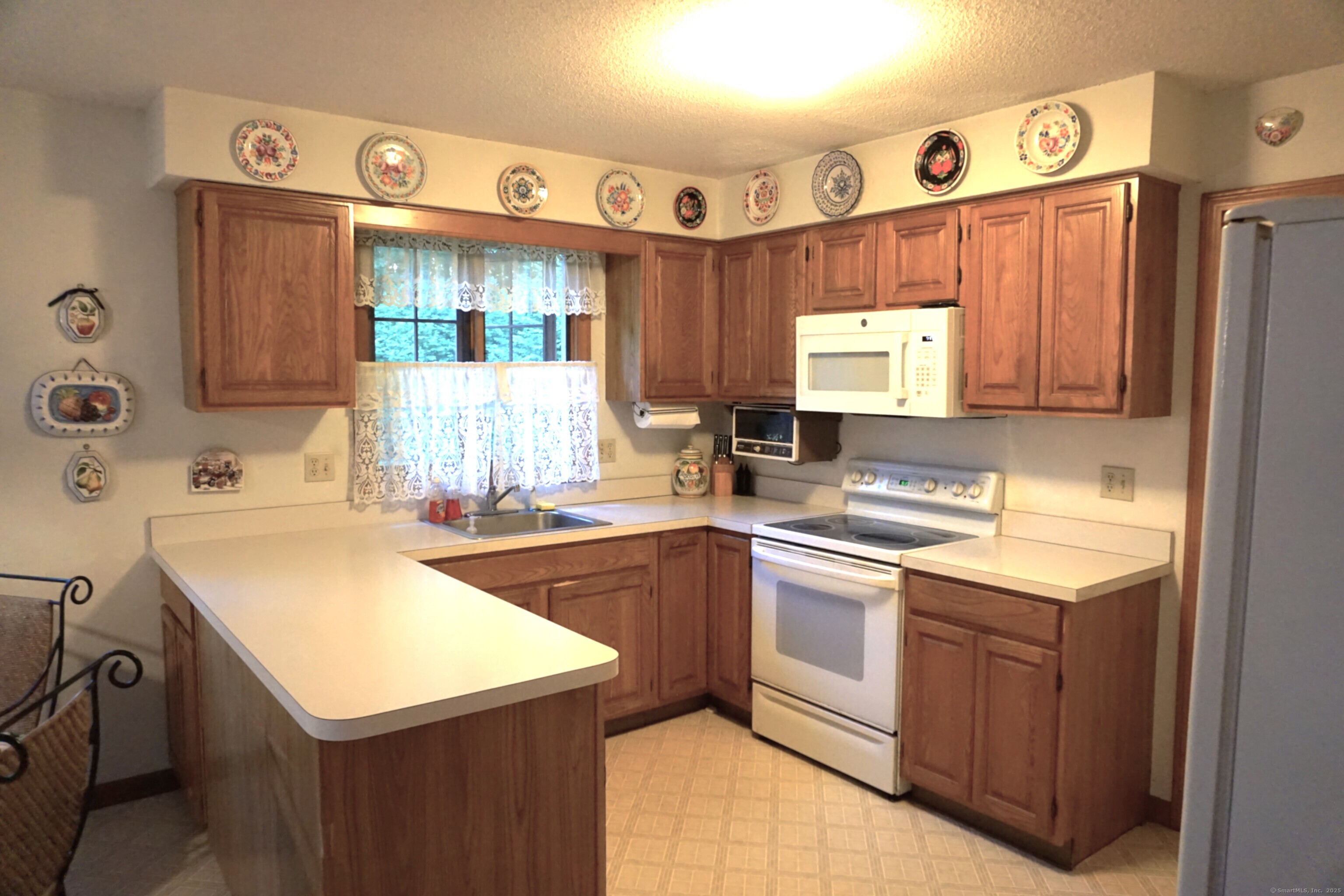 24 Green Woods Lane Farmington CT 06085