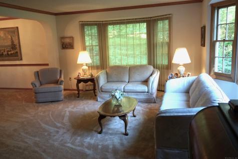 24 Green Woods Lane Farmington CT 06085