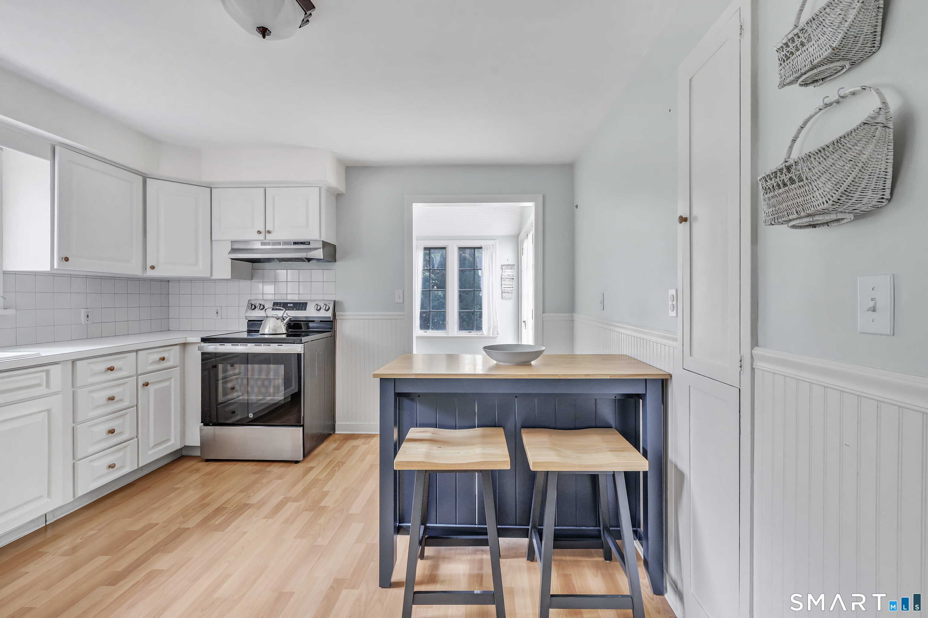 85 Louvain Street Fairfield CT 06825
