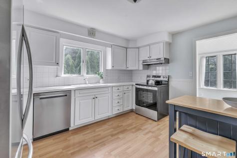 85 Louvain Street Fairfield CT 06825