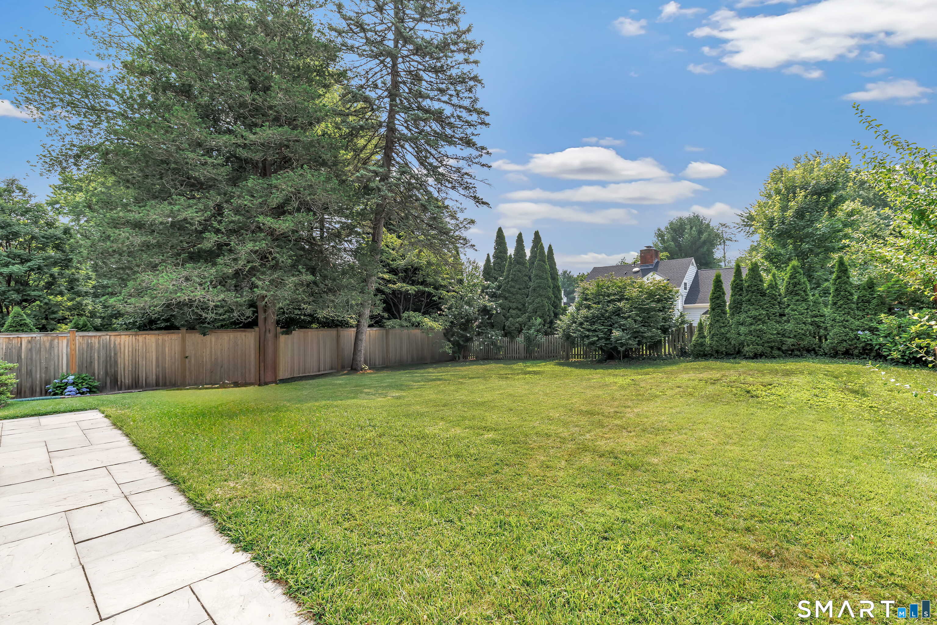 85 Louvain Street Fairfield CT 06825