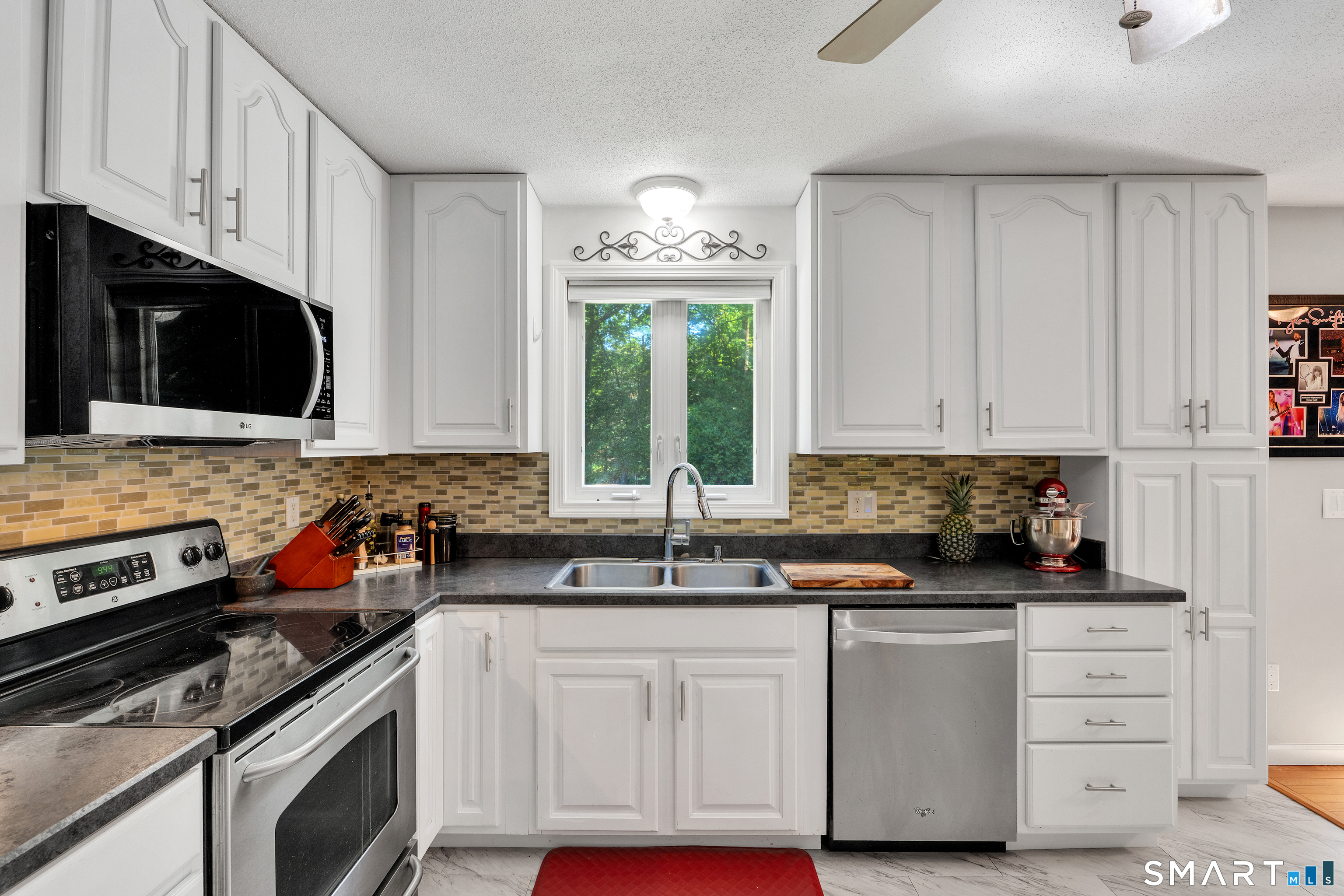 1455 Old Colchester Road Montville CT 06370
