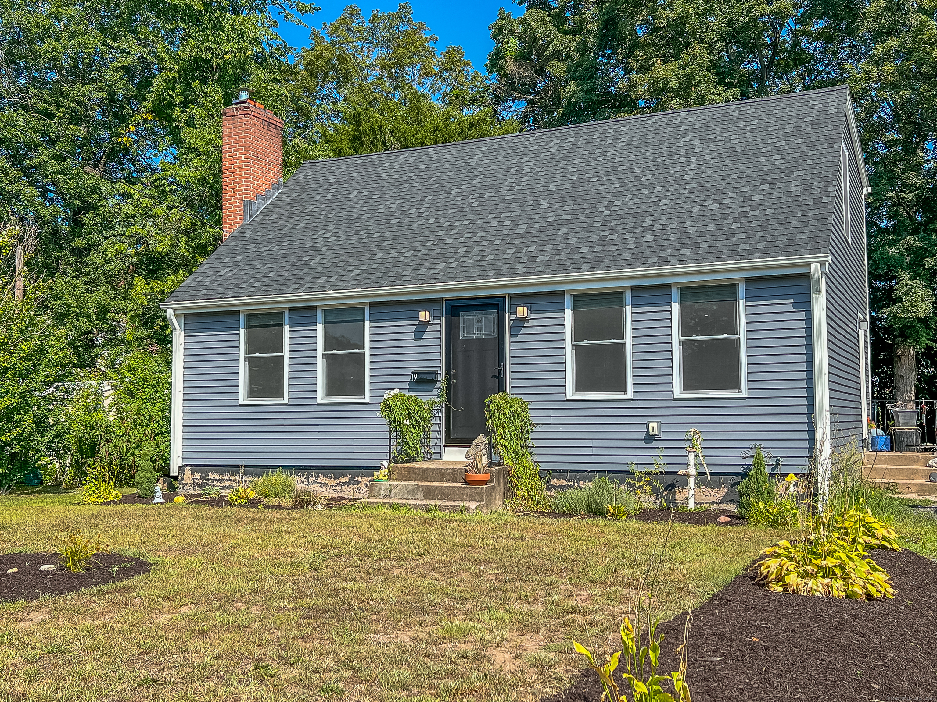 19 Vance Road Bristol CT 06010