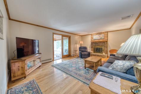 168 Debbie Drive South Windsor CT 06074