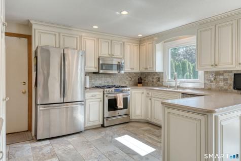 168 Debbie Drive South Windsor CT 06074