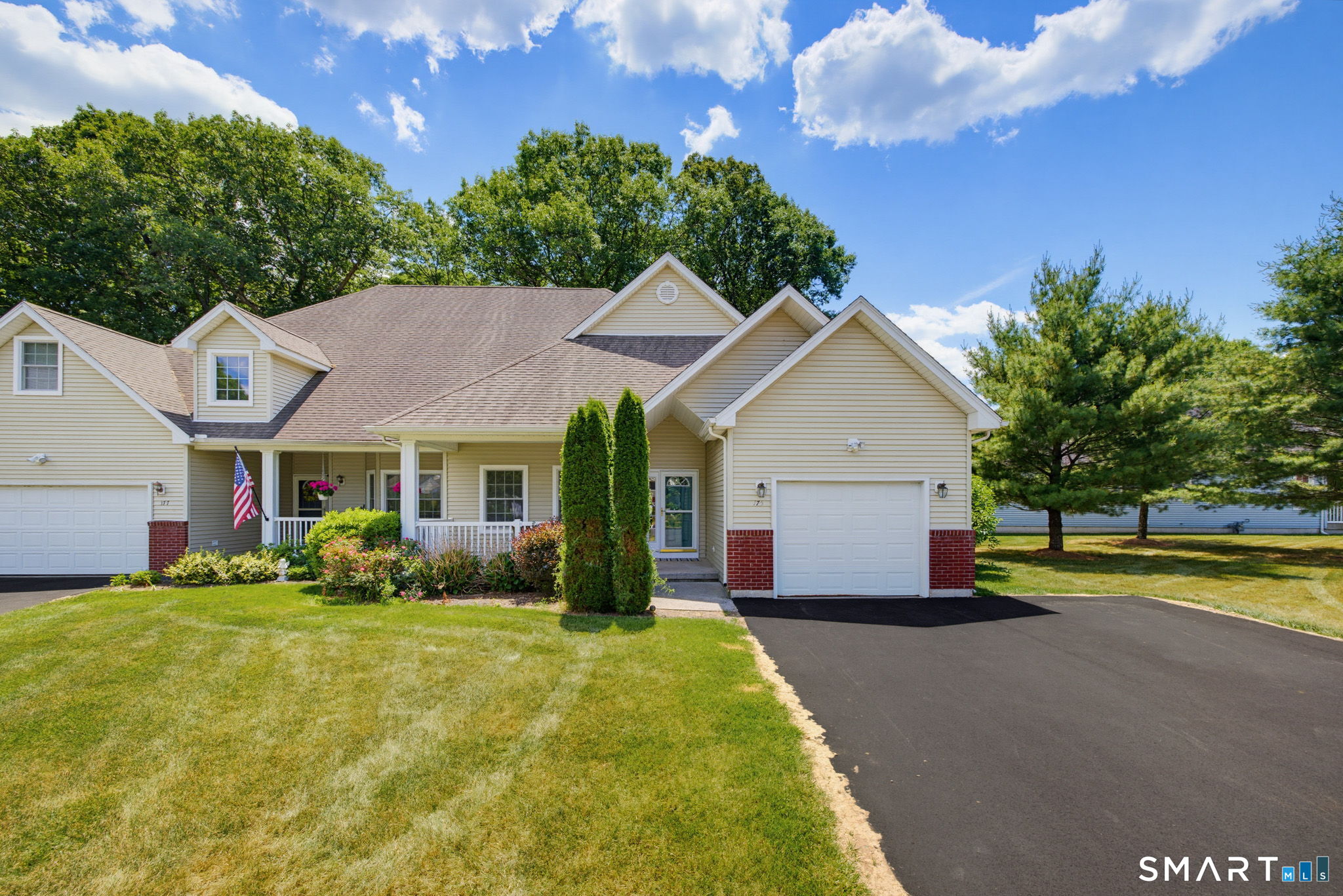 175 Oliver Way Bloomfield CT 06002
