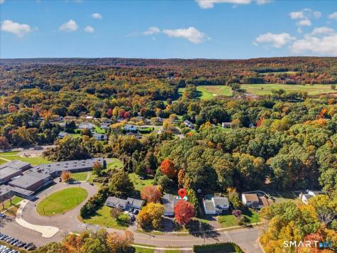 52 Kirk Road Hamden CT 06514
