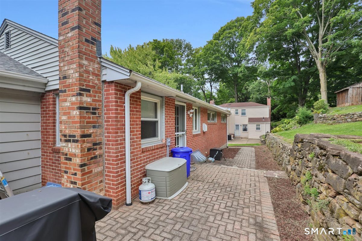 568 Old Main Street Rocky Hill CT 06067