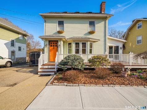131 Norwood Avenue New London CT 06320