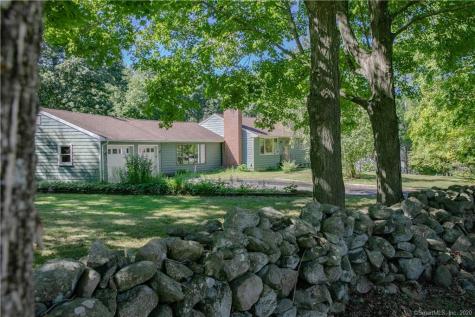5 Timber Lane Newtown CT 06470
