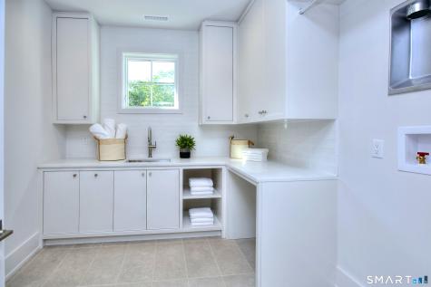 8 Pleasant Valley Lane Westport CT 06880