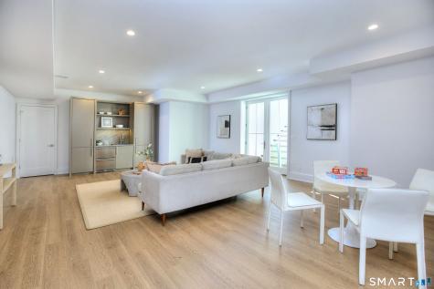 8 Pleasant Valley Lane Westport CT 06880