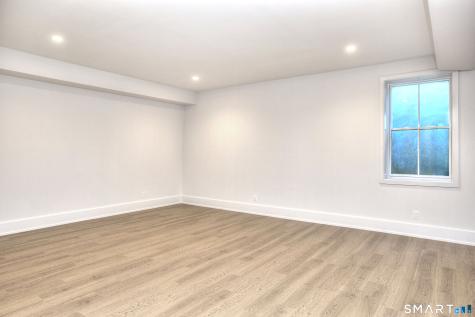8 Pleasant Valley Lane Westport CT 06880