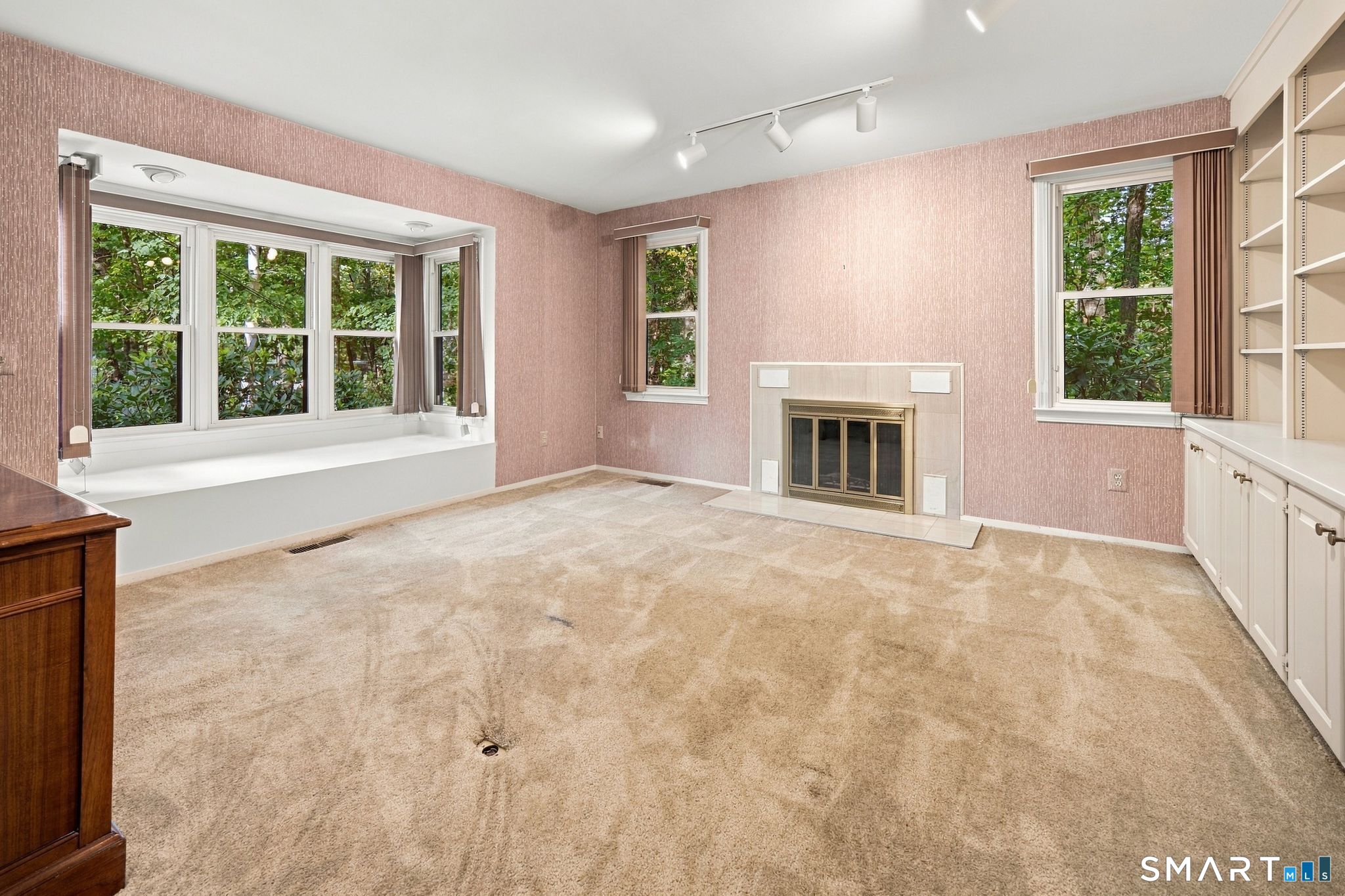 163 Juniper Drive Avon CT 06001