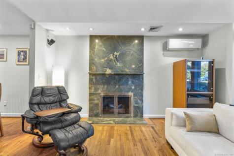 44 Echo Lane Glastonbury CT 06073