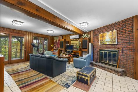 44 Echo Lane Glastonbury CT 06073