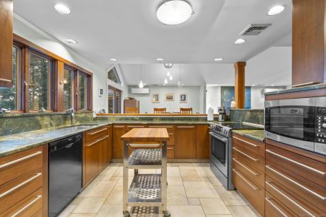 44 Echo Lane Glastonbury CT 06073