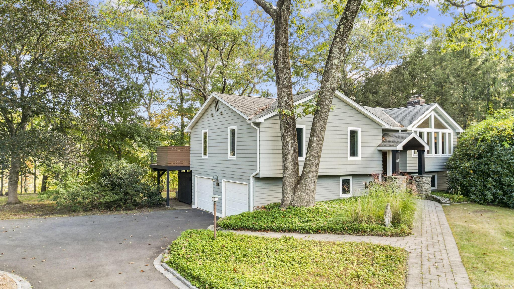 44 Echo Lane Glastonbury CT 06073