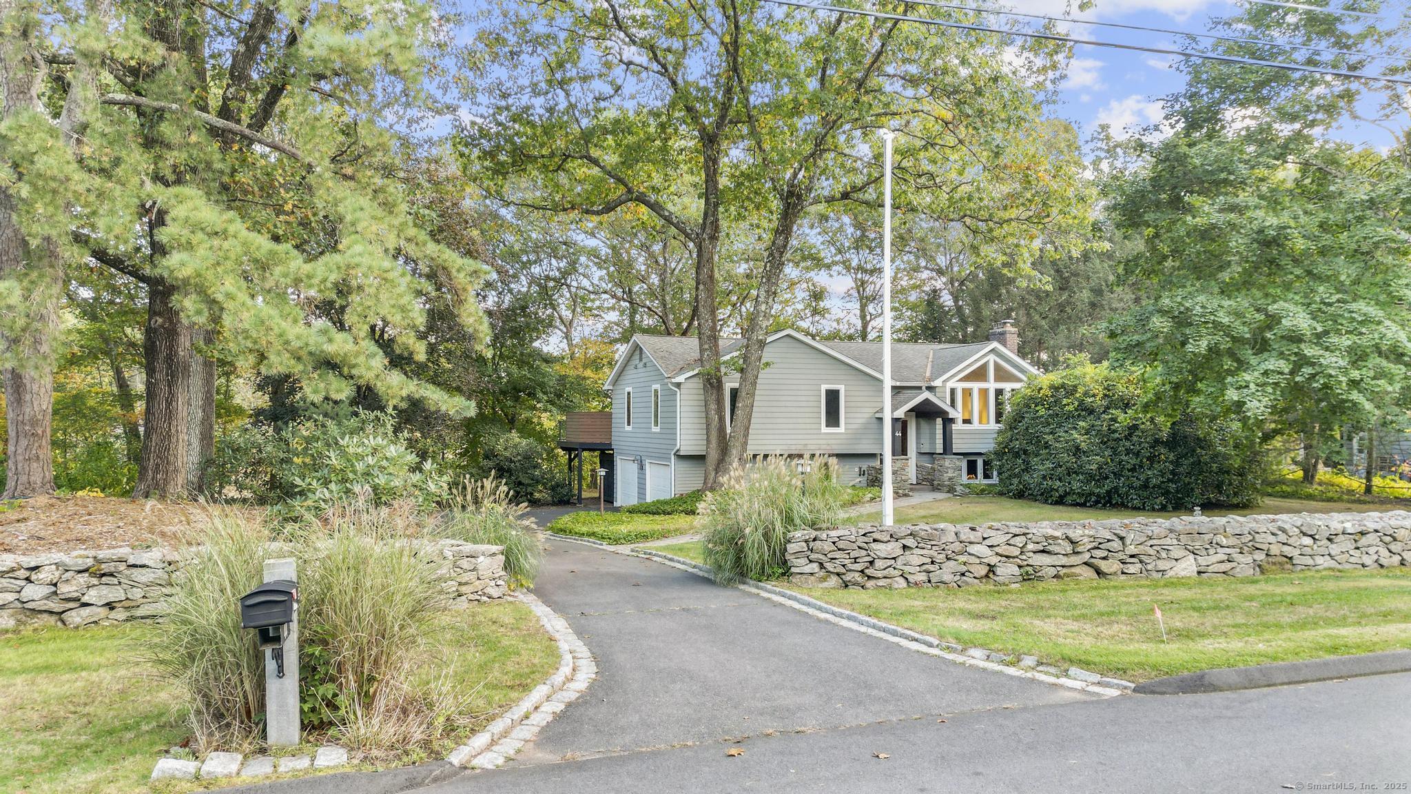 44 Echo Lane Glastonbury CT 06073