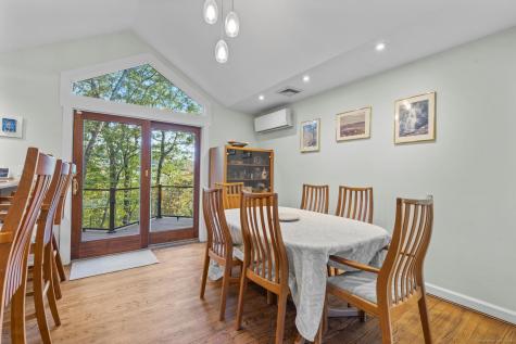 44 Echo Lane Glastonbury CT 06073