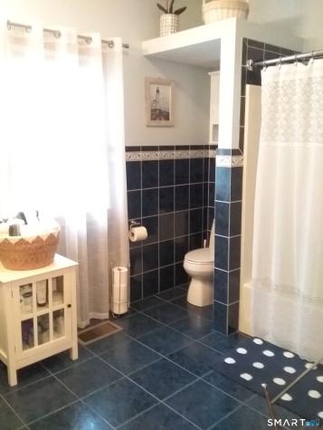 107 North Prospect St Extension Ansonia CT 06401