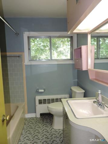 92 Vernon Street Manchester CT 06042