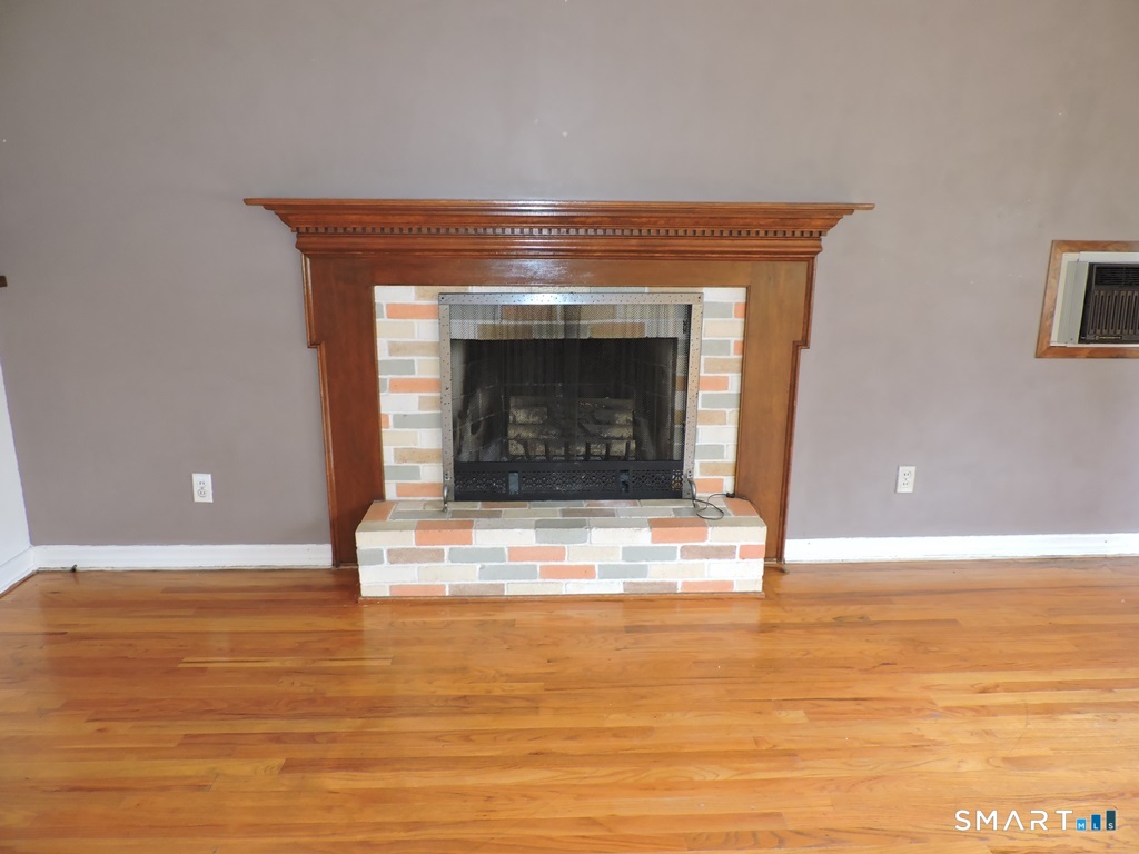 92 Vernon Street Manchester CT 06042