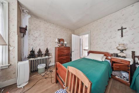 47 Cottage Avenue Ansonia CT 06401