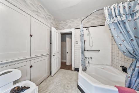 47 Cottage Avenue Ansonia CT 06401