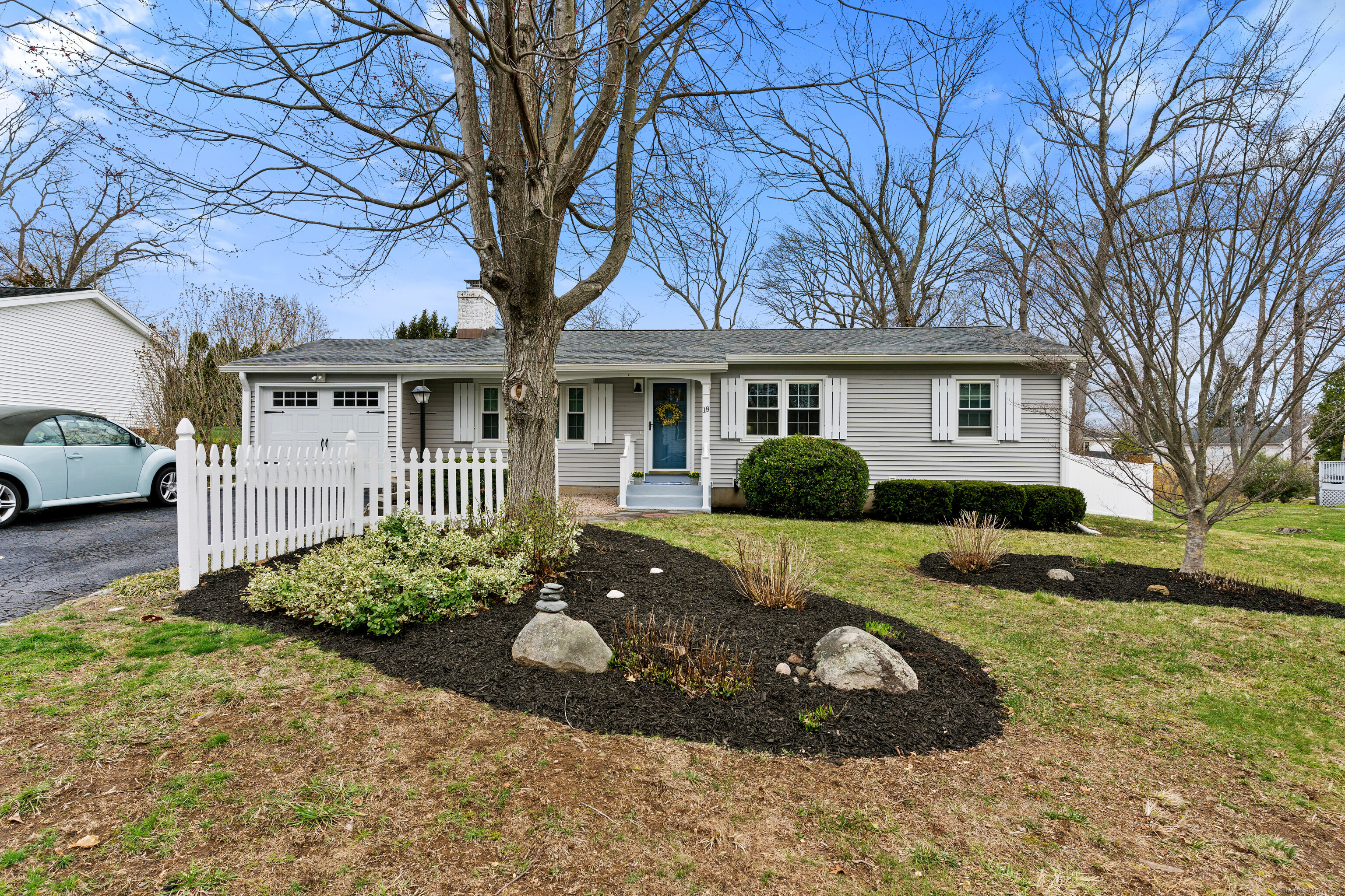 18 Woodvale Road Branford CT 06405