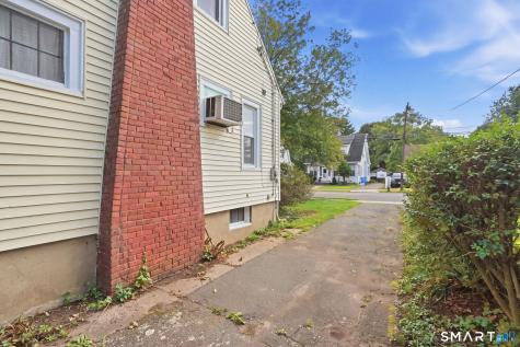 424 Commonwealth Avenue New Britain CT 06053