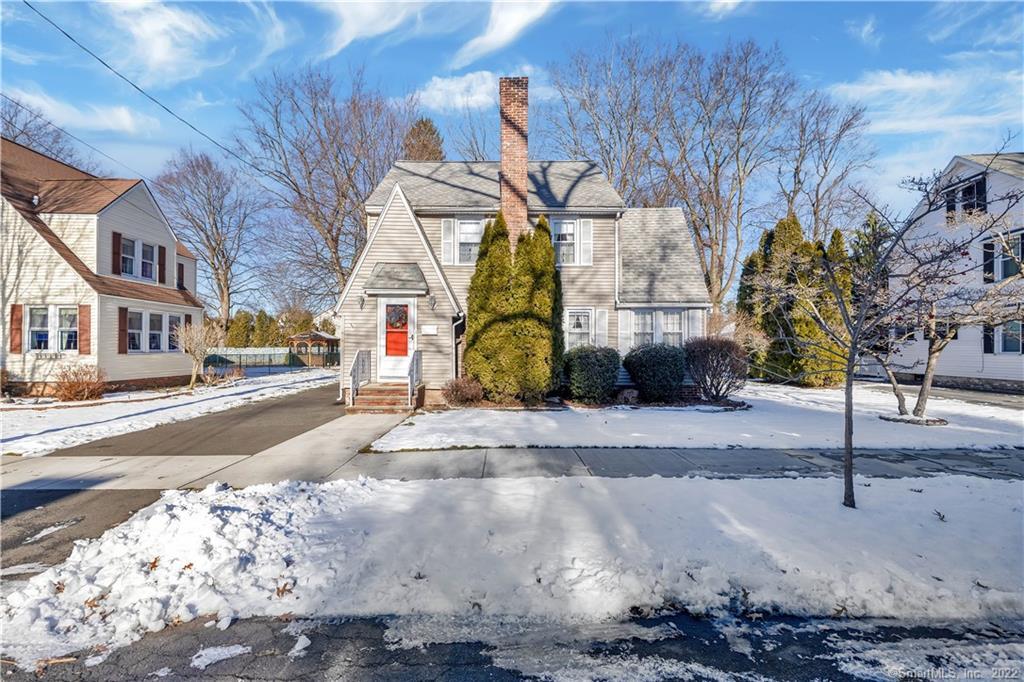 30 North Alhambra Circle Agawam MA 01001