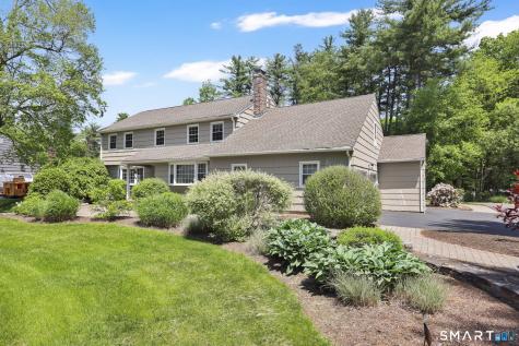 10 Hampshire Lane Simsbury CT 06070