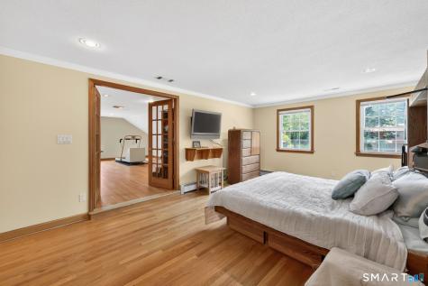 10 Hampshire Lane Simsbury CT 06070