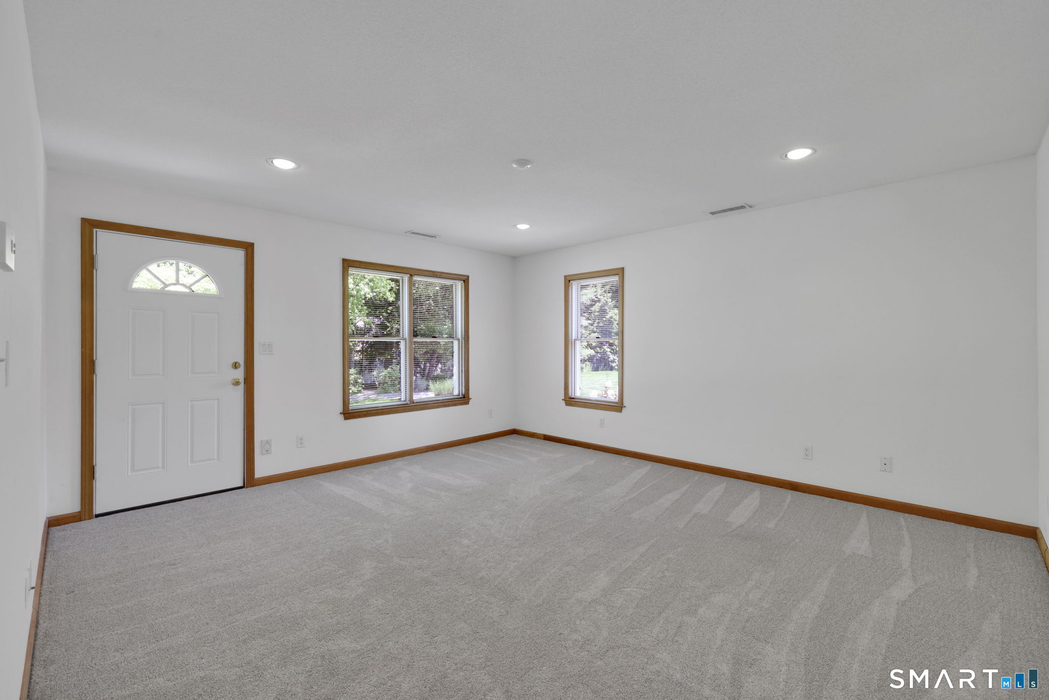 10 Hampshire Lane Simsbury CT 06070