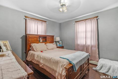 16 Luke Street Waterbury CT 06706