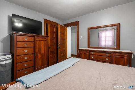 16 Luke Street Waterbury CT 06706