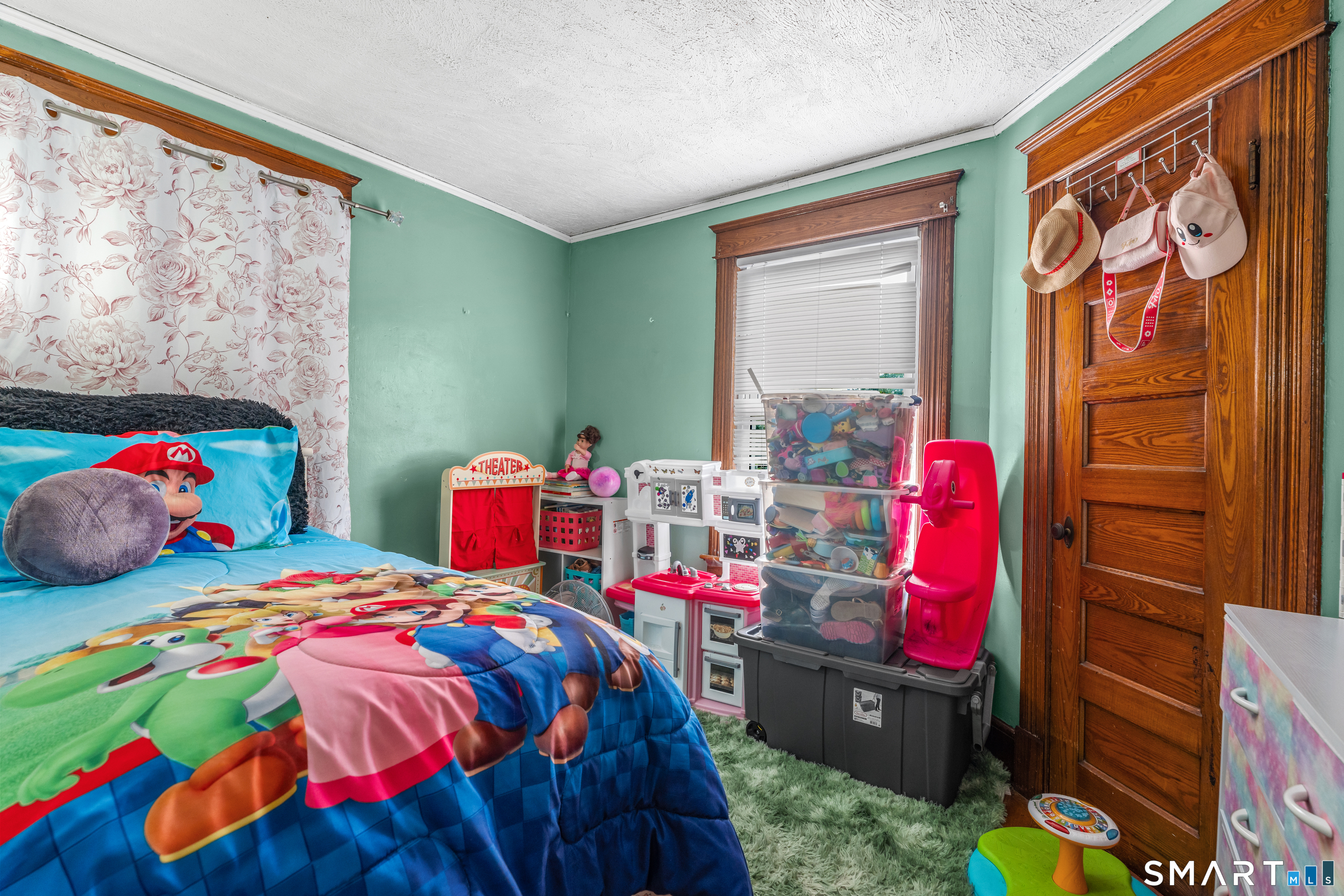 16 Luke Street Waterbury CT 06706