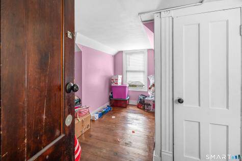 16 Luke Street Waterbury CT 06706