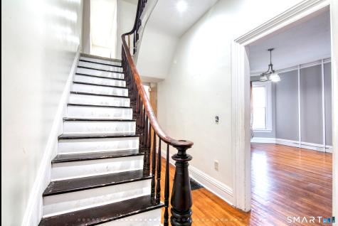 189 Sigourney Street Hartford CT 06105