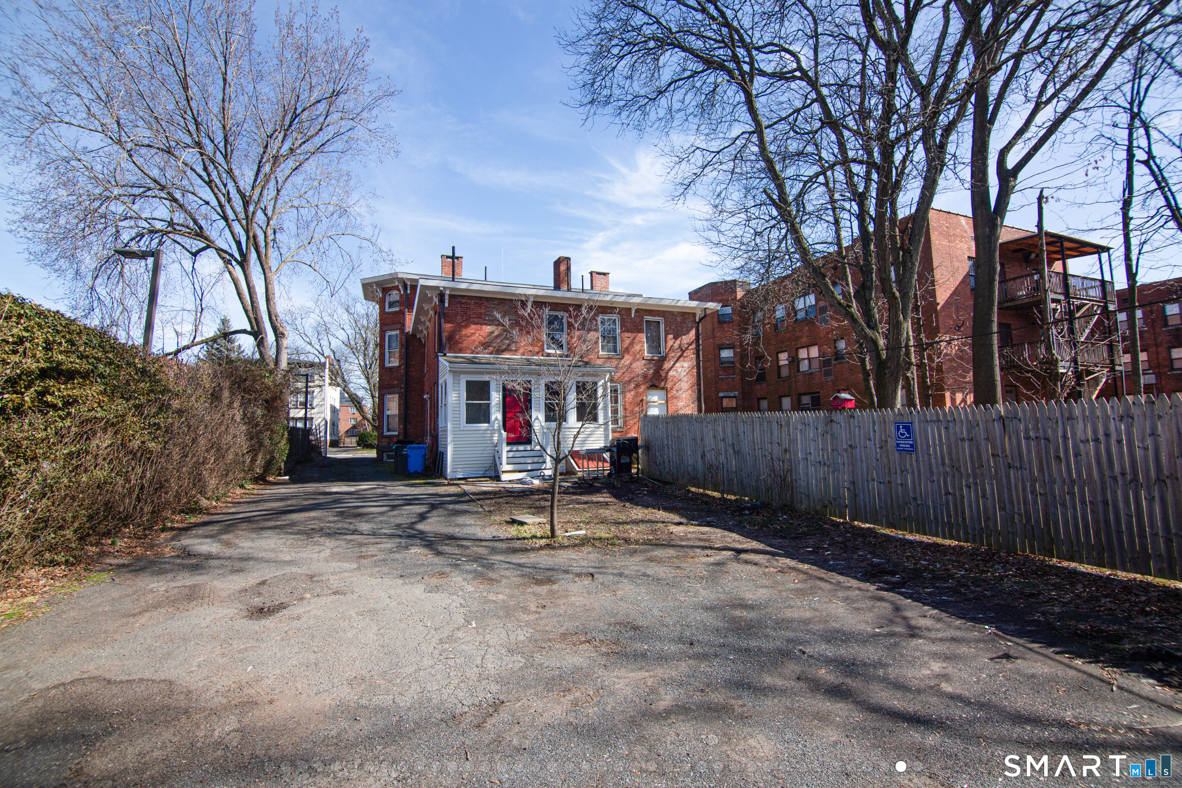 189 Sigourney Street Hartford CT 06106
