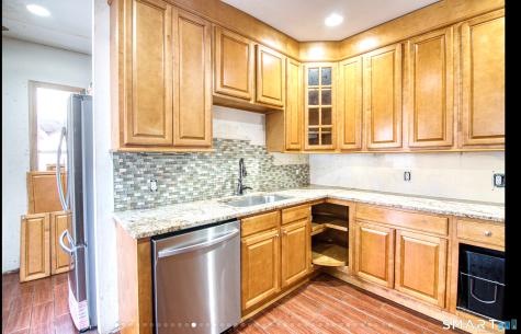 189 Sigourney Street Hartford CT 06105