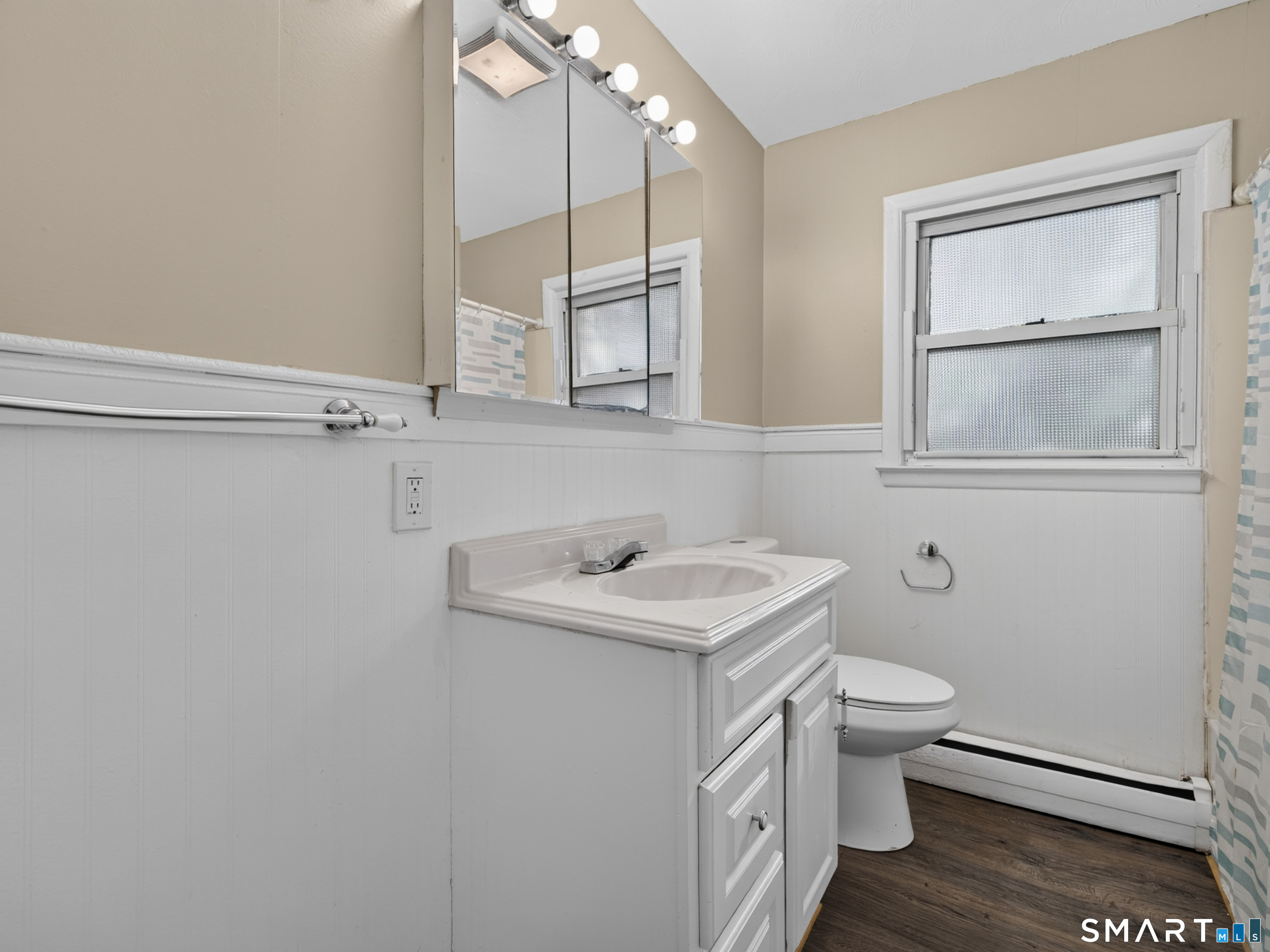 348 Bayonet Street New London CT 06320