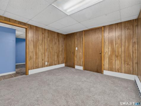 348 Bayonet Street New London CT 06320