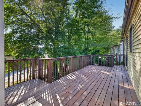 348 Bayonet Street New London CT 06320
