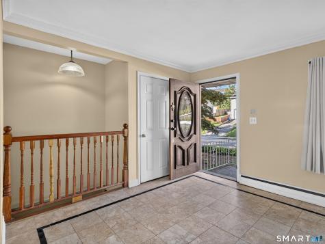 348 Bayonet Street New London CT 06320