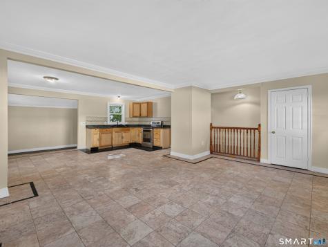 348 Bayonet Street New London CT 06320