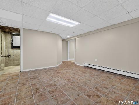 348 Bayonet Street New London CT 06320
