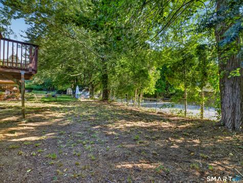 348 Bayonet Street New London CT 06320