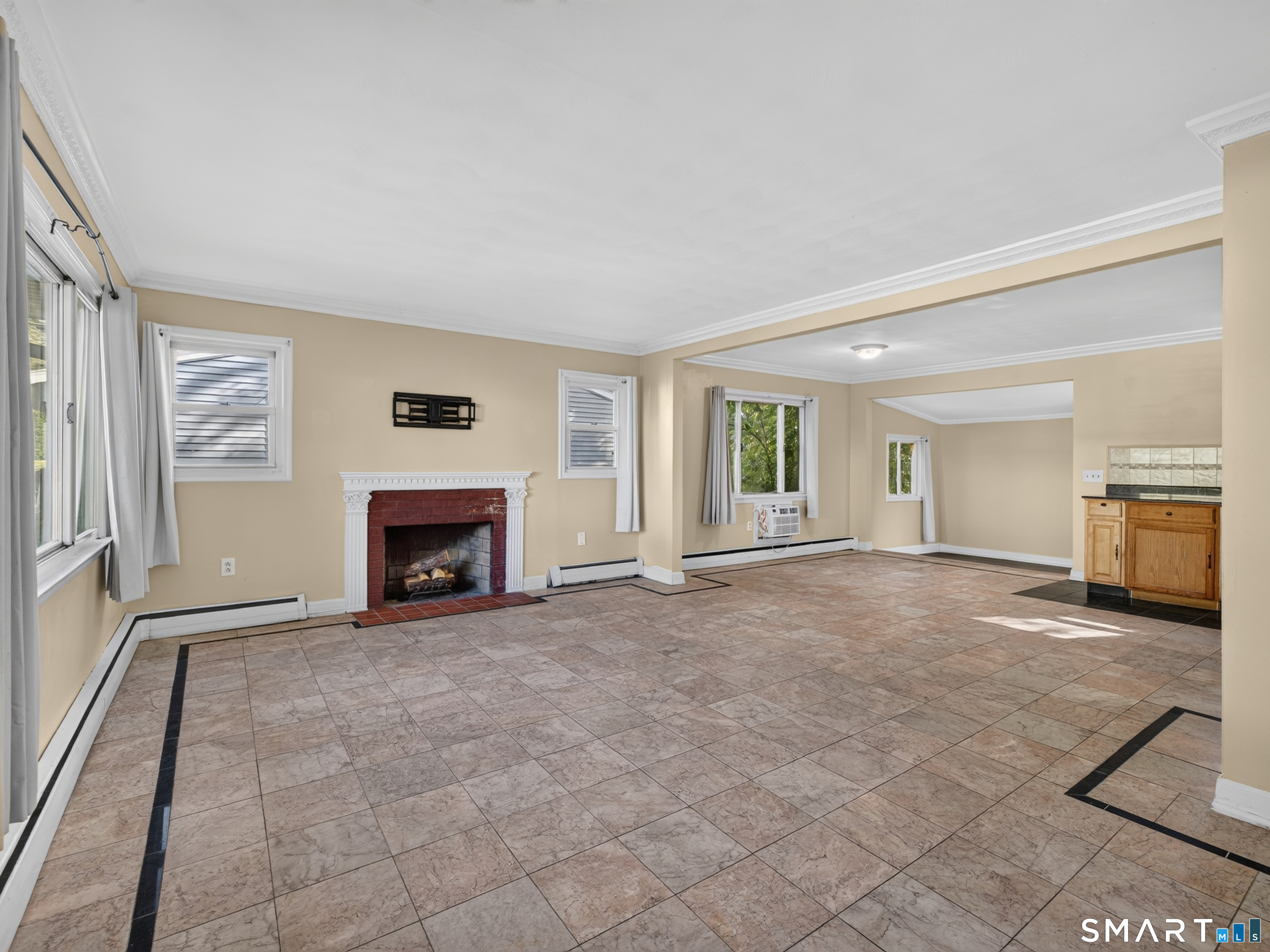 348 Bayonet Street New London CT 06320